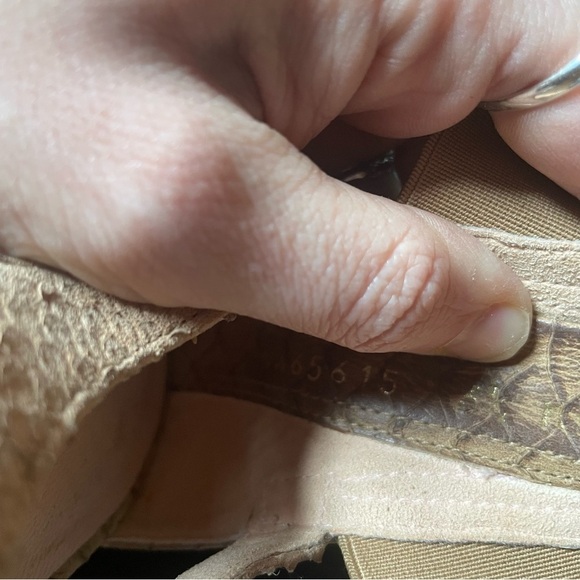 Stuart Weitzman Leather Strappy Gladiator Sandals in Tan - Picture 6 of 7